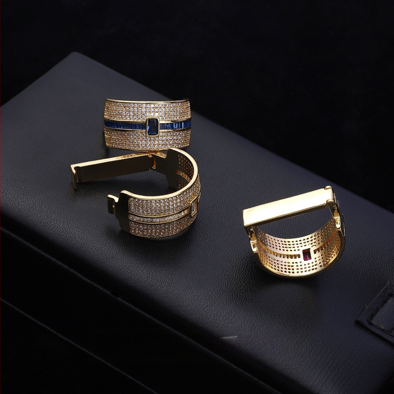 Μια ποικιλία από λέξεις D σε απόθεμα! Ανδρικό υψηλής ποιότητας αγκράφα γραβάτας με μικροένθετο ζιργκόν, σταθερό κλιπ γραβάτας, αξεσουάρ μόδας για όλες τις ηλικίες.