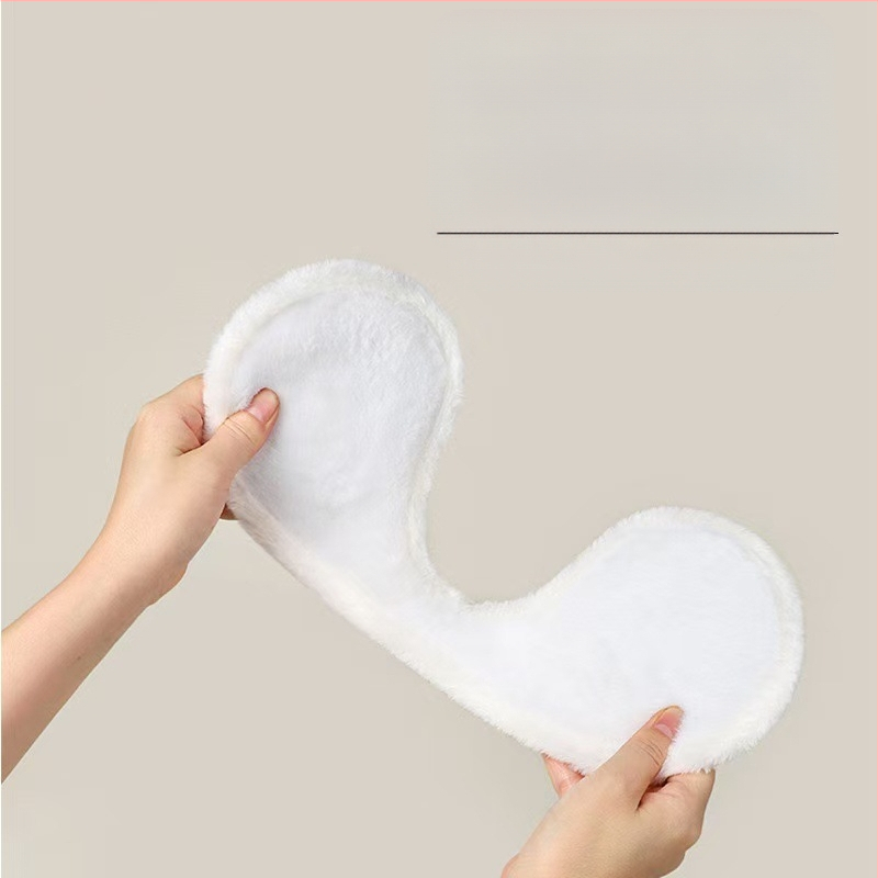 Talvised jalgrattasõiduks mõeldud soojad ja külmumisvastased kõrvaklapid. Plüškõrvaklapid meestele ja naistele, sama stiiliga, seljaga kantavad.