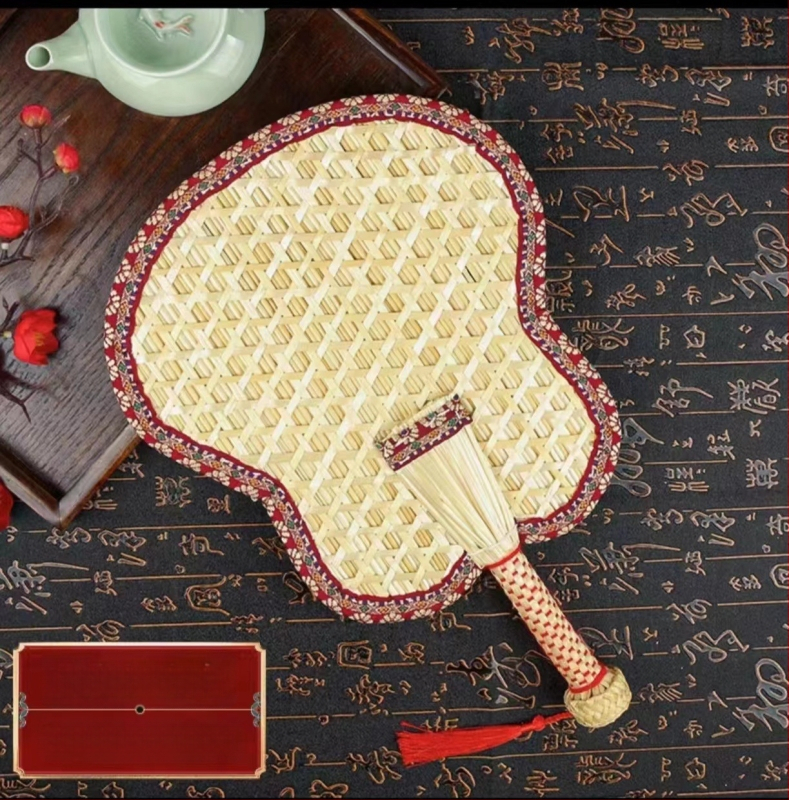 raktáron nagykereskedelmi nyári otthon kézzel készített búzaszalma ventilátor szúnyogriasztó hűvös mintás szegélyezés búzaszalma ventilátor kézi ventilátor