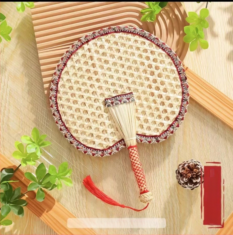 raktáron nagykereskedelmi nyári otthon kézzel készített búzaszalma ventilátor szúnyogriasztó hűvös mintás szegélyezés búzaszalma ventilátor kézi ventilátor