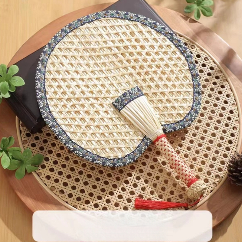 raktáron nagykereskedelmi nyári otthon kézzel készített búzaszalma ventilátor szúnyogriasztó hűvös mintás szegélyezés búzaszalma ventilátor kézi ventilátor