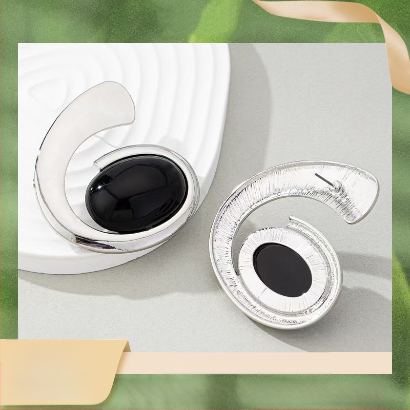 2024 új európai és amerikai személyiségdivatos, mindenben egyező, eltúlzott trendű női fülbevalók, ékszerek, egyedi személyiségdizájnnal rendelkező fülbevalók