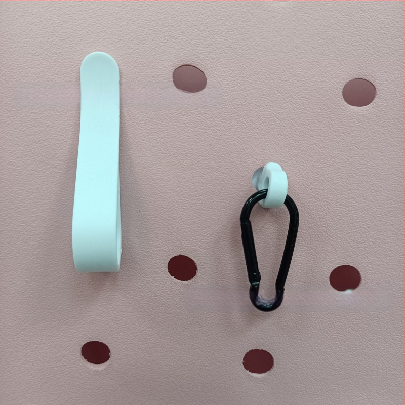 „Amazon“ populiarūs „Bog Accessories“ trijų dalių kabliukų komplektas su karabinu, grybo formos sagtimi, sagties skylute, krepšio aksesuarai, pakabukas