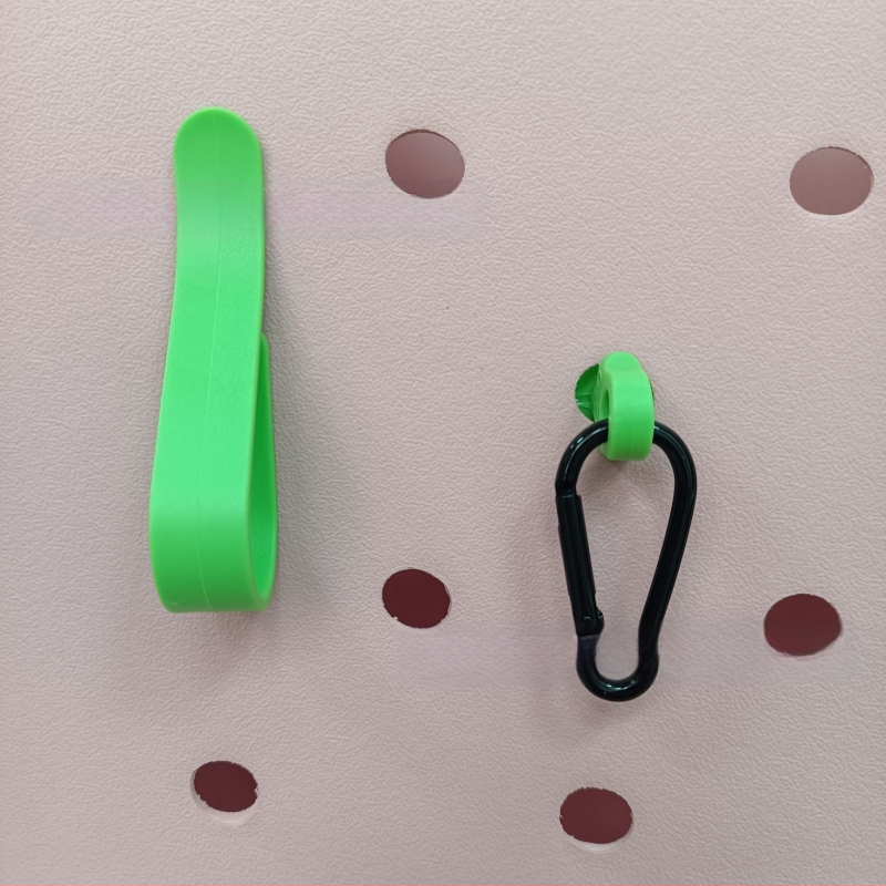 „Amazon“ populiarūs „Bog Accessories“ trijų dalių kabliukų komplektas su karabinu, grybo formos sagtimi, sagties skylute, krepšio aksesuarai, pakabukas