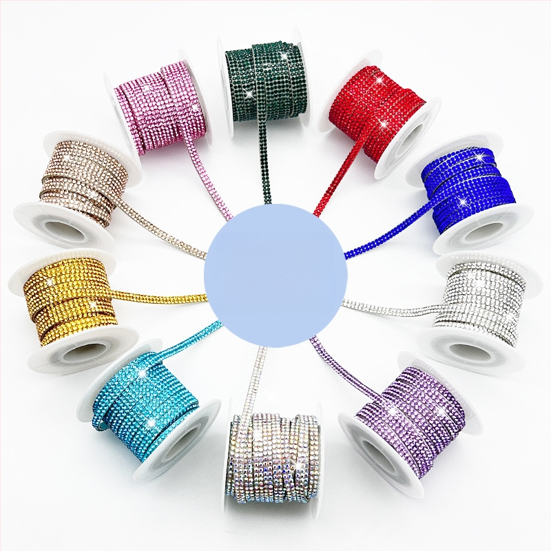 Tarpvalstybiniai, karštai parduodami lipnūs kalnų krištolo lipdukai stiklo dekoravimui, batų dekoracijoms, kalnų krištolo juostelėms, kalnų krištolo juostelėms