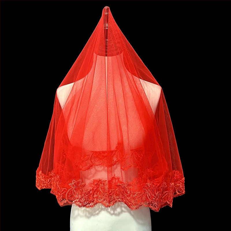 Nauja atvykusi raudonplaukė nuotakos ir vestuvinė suknelė „Xiuhe“ su raudonplauke kiniško stiliaus retro stiliaus trumpa nėriniuota foto siūlų nuotraukoms