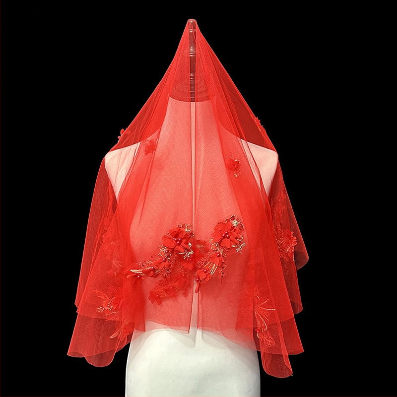 Nauja atvykusi raudonplaukė nuotakos ir vestuvinė suknelė „Xiuhe“ su raudonplauke kiniško stiliaus retro stiliaus trumpa nėriniuota foto siūlų nuotraukoms