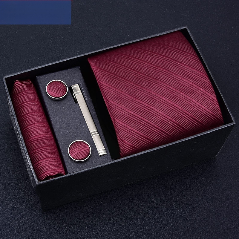 Poklon kutija] Muška kravata, kvadratni šal, manžete, kopča za kravatu, odijelo od pet dijelova, logo, formalno poslovno, plave pruge