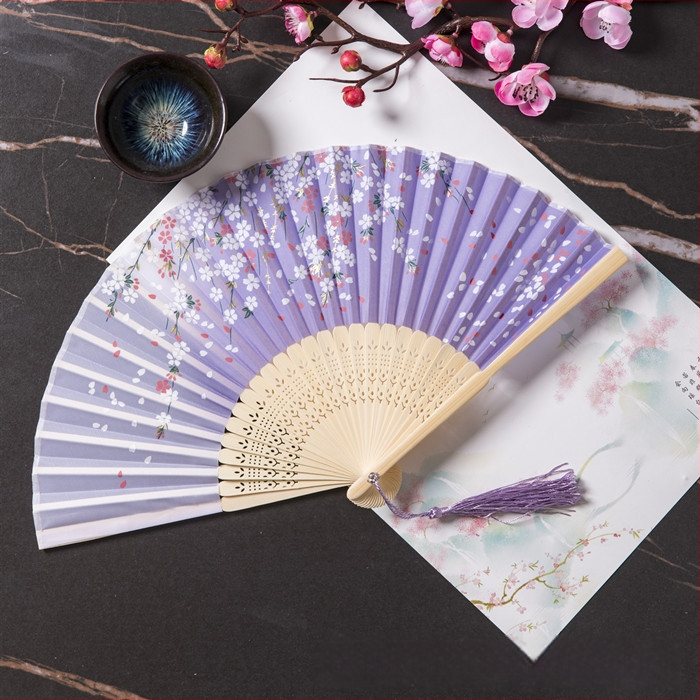 Sklopivi ventilator Hanfu ženske kostime drevnog stila ljetni retro bambusov ventilator kineski stil nacionalni modni sklopivi prijenosni ventilator