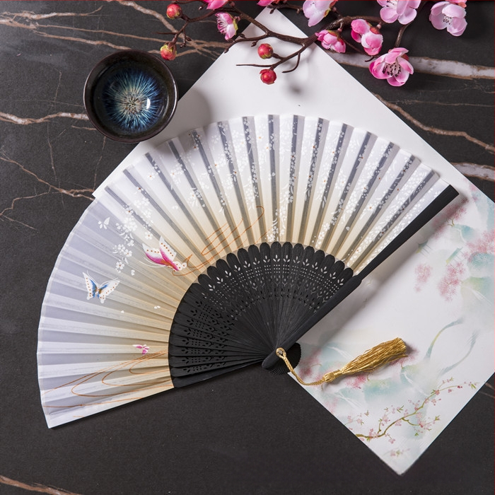 Sklopivi ventilator Hanfu ženske kostime drevnog stila ljetni retro bambusov ventilator kineski stil nacionalni modni sklopivi prijenosni ventilator