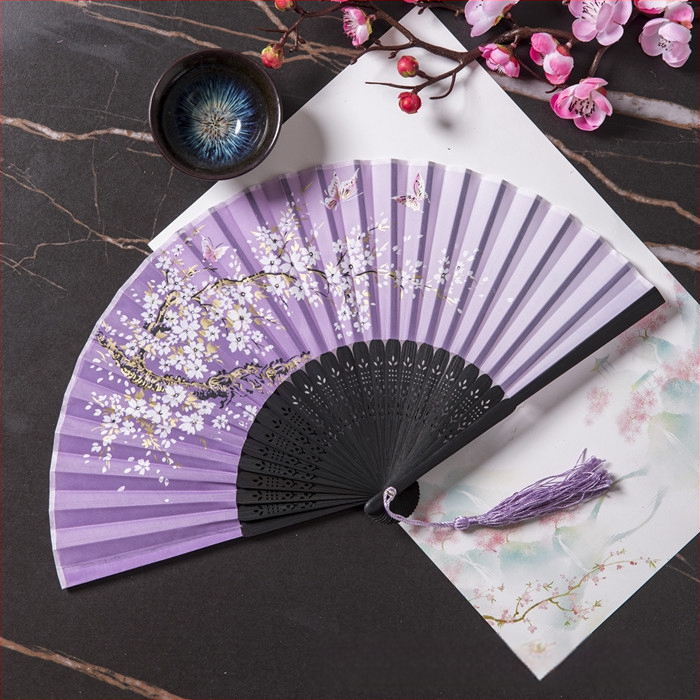 Sklopivi ventilator Hanfu ženske kostime drevnog stila ljetni retro bambusov ventilator kineski stil nacionalni modni sklopivi prijenosni ventilator