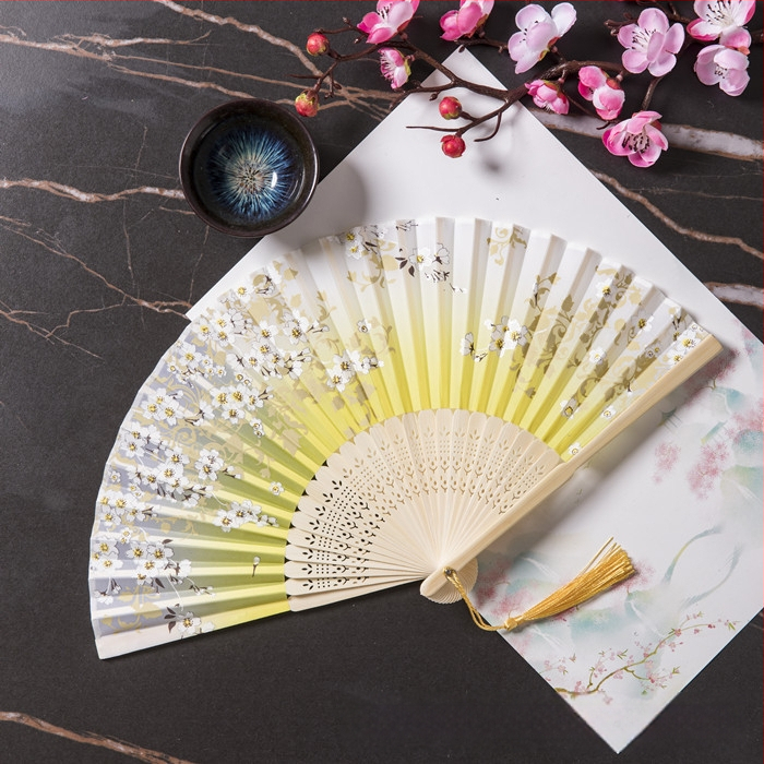 Sklopivi ventilator Hanfu ženske kostime drevnog stila ljetni retro bambusov ventilator kineski stil nacionalni modni sklopivi prijenosni ventilator