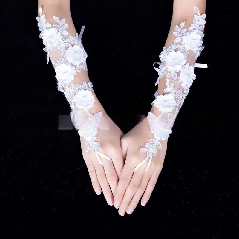 2025 m. naujos nuotakos vestuvinės pirštinės su baltomis gėlėmis ir perlais, fotostudijos iškirptos pirštinės be apsaugos nuo saulės, kelioninės fotografijos pirštinės