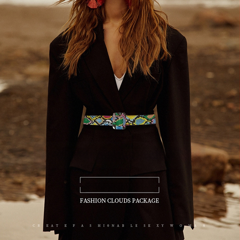 Külkereskedelmi divat népszerű öv zöld kígyómintás derékpecsétes ruha díszes öv európai és amerikai divat tűs csatos öv