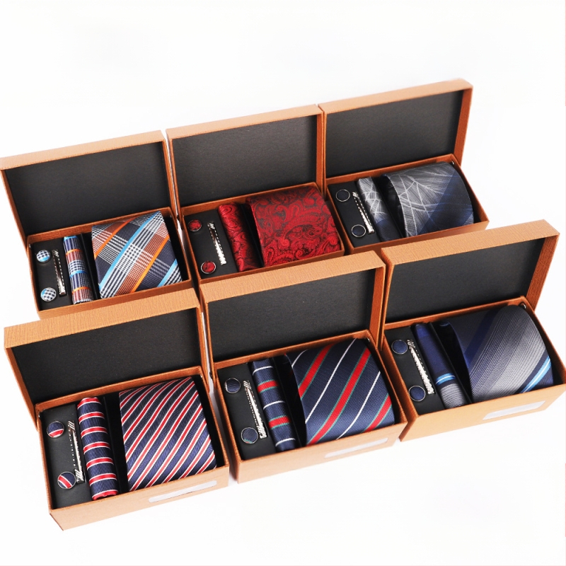 2025 Új Férfi Nyakkendő Szett Ajándékdobozban Luxus Divatos Ajándék Férfi Üzleti Nyakkendő 4 Részes Szett