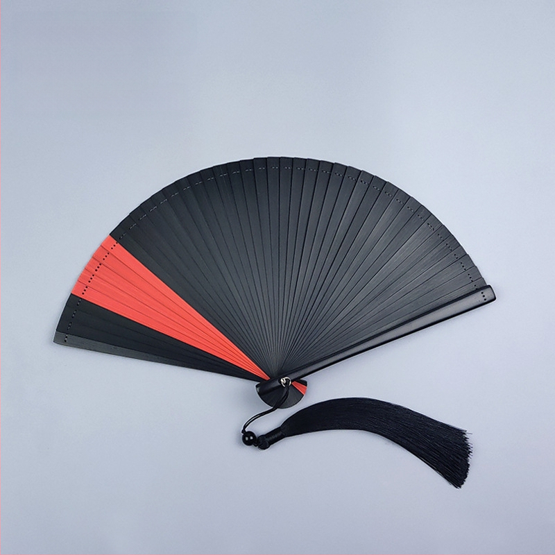 Teljes bambusz összecsukható ventilátor üreges összecsukható mini ventilátor 5 hüvelykes 6 hüvelykes hordozható kínai stílusú antik piros és fekete klasszikus táncventilátor