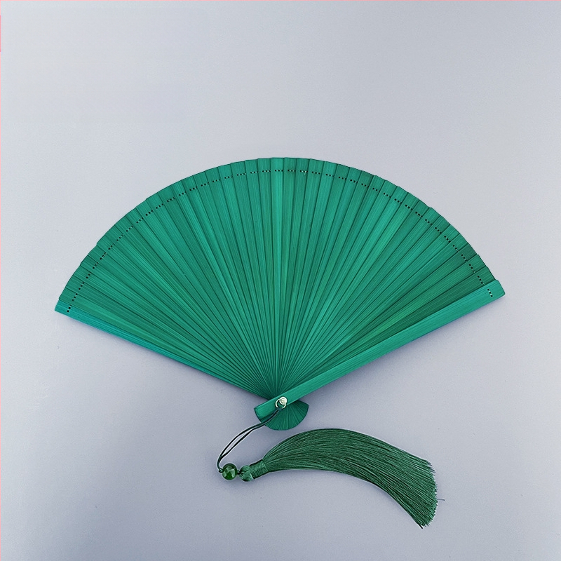 Teljes bambusz összecsukható ventilátor üreges összecsukható mini ventilátor 5 hüvelykes 6 hüvelykes hordozható kínai stílusú antik piros és fekete klasszikus táncventilátor