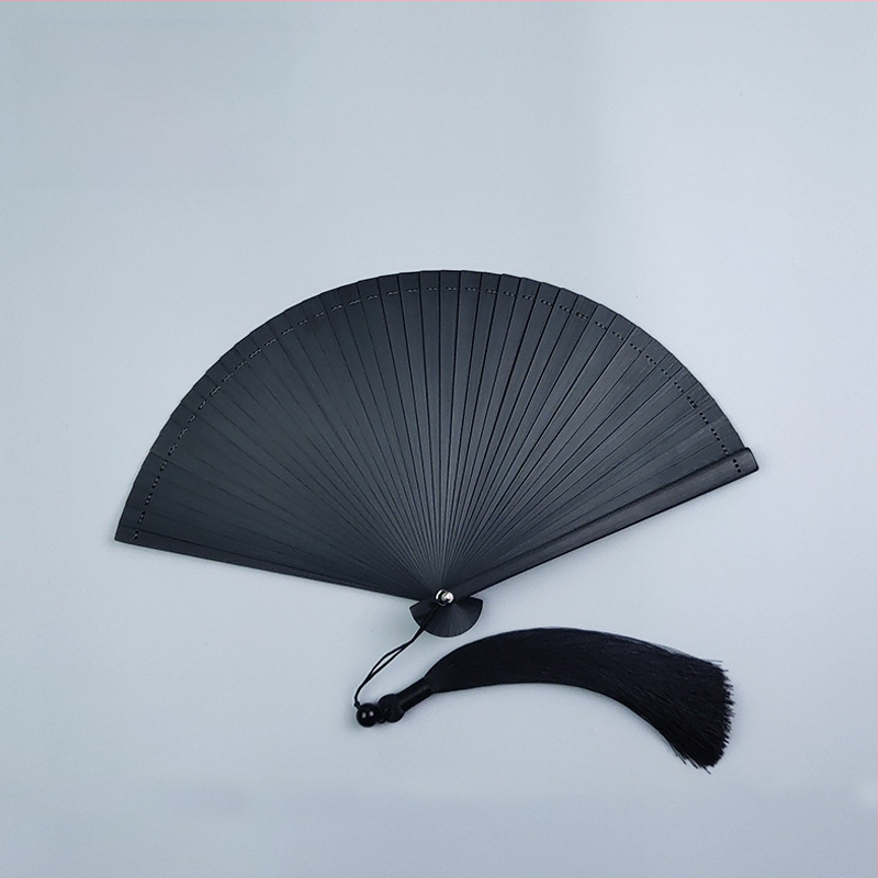 Teljes bambusz összecsukható ventilátor üreges összecsukható mini ventilátor 5 hüvelykes 6 hüvelykes hordozható kínai stílusú antik piros és fekete klasszikus táncventilátor