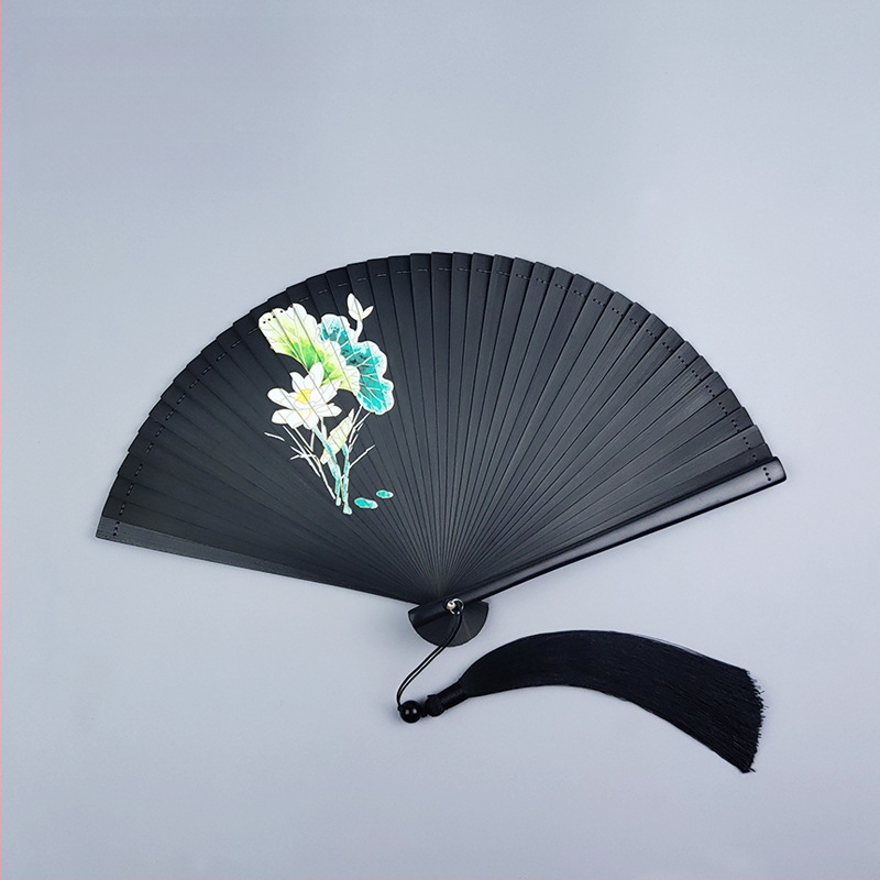 Teljes bambusz összecsukható ventilátor üreges összecsukható mini ventilátor 5 hüvelykes 6 hüvelykes hordozható kínai stílusú antik piros és fekete klasszikus táncventilátor