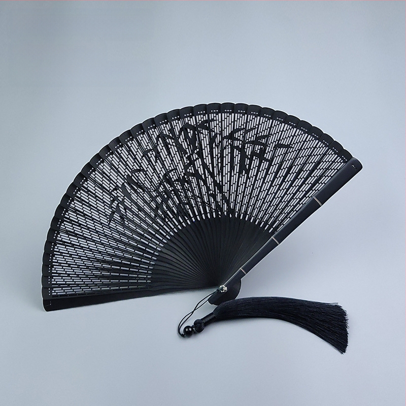 Teljes bambusz összecsukható ventilátor üreges összecsukható mini ventilátor 5 hüvelykes 6 hüvelykes hordozható kínai stílusú antik piros és fekete klasszikus táncventilátor