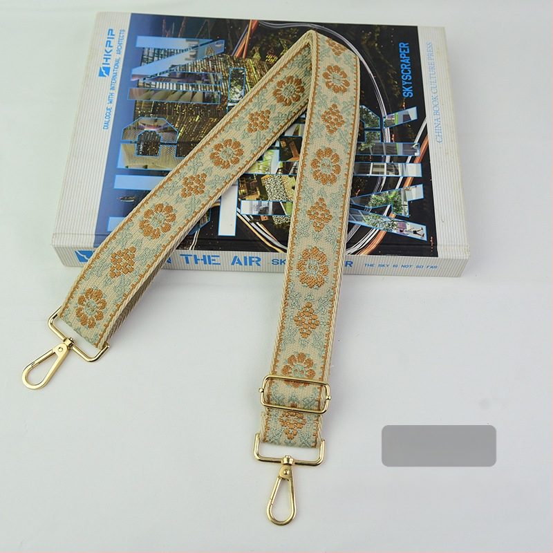 Rankinė per petį su itin plačiais aksesuarais, spalvinga rankinė, storas dirželis, ilgas pakaitinis dirželis, reguliuojamas universalus krepšys per petį