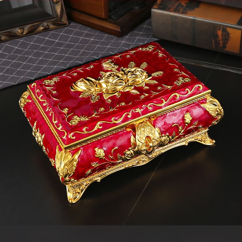 Luxus fém ékszerdoboz európai stílusú palota ékszerdoboz antik kreatív gyűrűtároló doboz ékszerdoboz esküvői ajándék