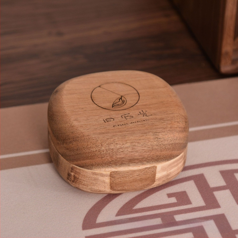 Kūrybinė akacijos medžio papuošalų dėžutė, staliniai auskarai, apyrankės, papuošalų pakavimo dėžutė, medžio masyvo nešiojamų papuošalų medinė dėžutė