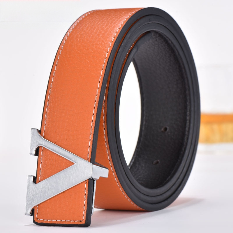 Gyártói divatos férfi öv V-alakú öv koreai stílusú licsi mintás divatos betűs öv férfi és női marhaöv