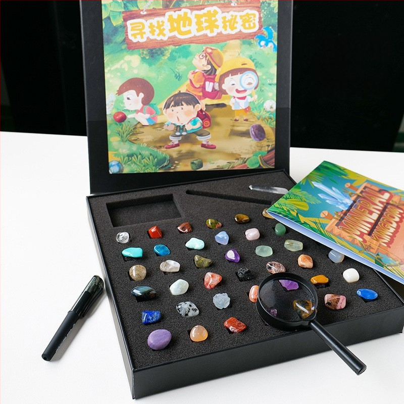 43 liiki looduslikku kristalli toorkivist poolvääriskivi mineraalide standardkomplekt jade-agaati lastele mõeldud populaarteadusliku õpetuse kinkekarbis