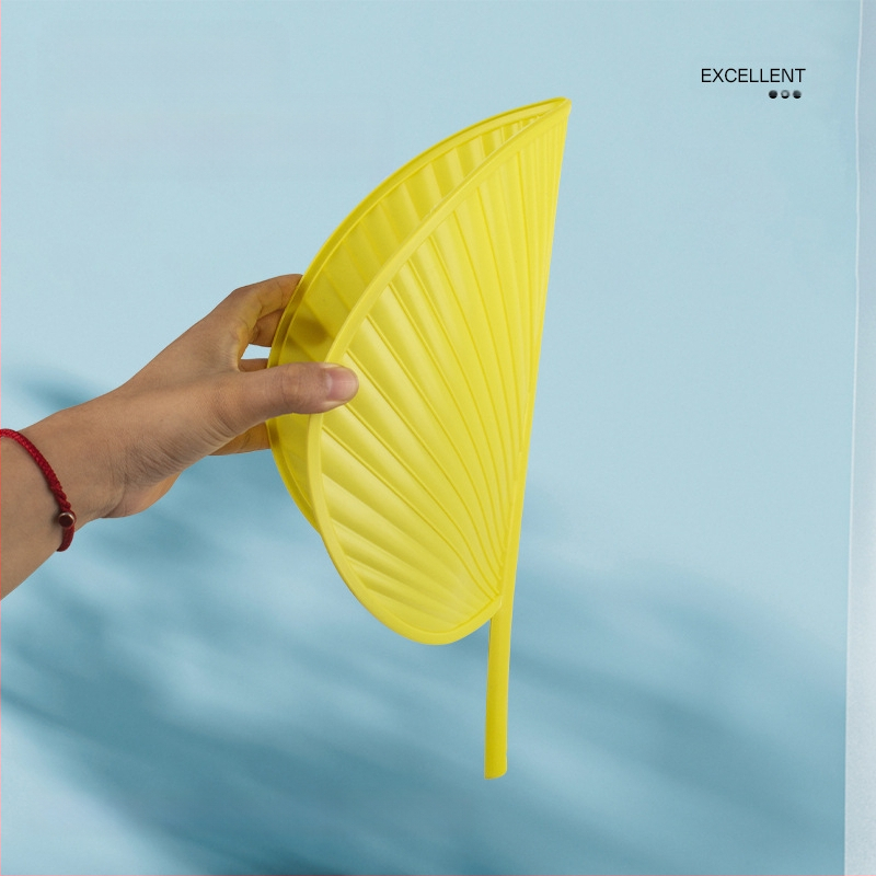 Műanyag gyékénylevél-ventilátor, régimódi, kézzel tekerős, nem rothadó nyári ventilátor, szúnyogriasztó banánventilátor, öregembernek való napraforgó ventilátor, kézzel készített nyári gyerekventilátor