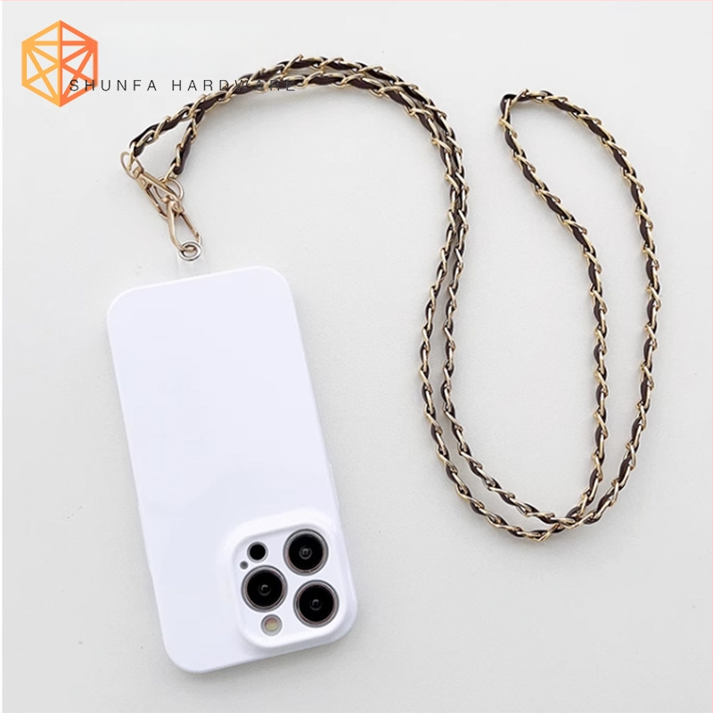 Nauja aliuminio grandinėlės odinė rankinė su metaline virvele, „Chanel“ stiliaus rankinė per petį, PU odos grandinėlė per petį.