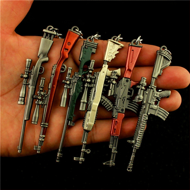 Jedi Escape AWM 98k M24 SKS Serpenyő M416 AKM Ötvözet Kulcstartó Modell