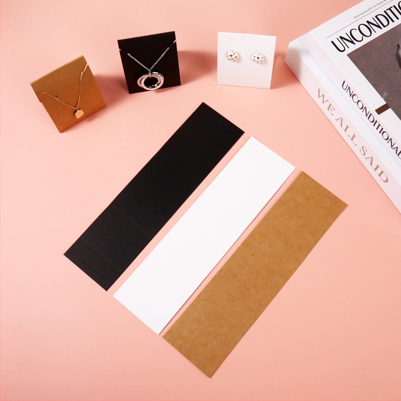 50 darab öntartó fülbevaló, nyaklánc, kartondoboz, barkács ékszer kiegészítők, fülcsipesz, ékszerkiállító állvány