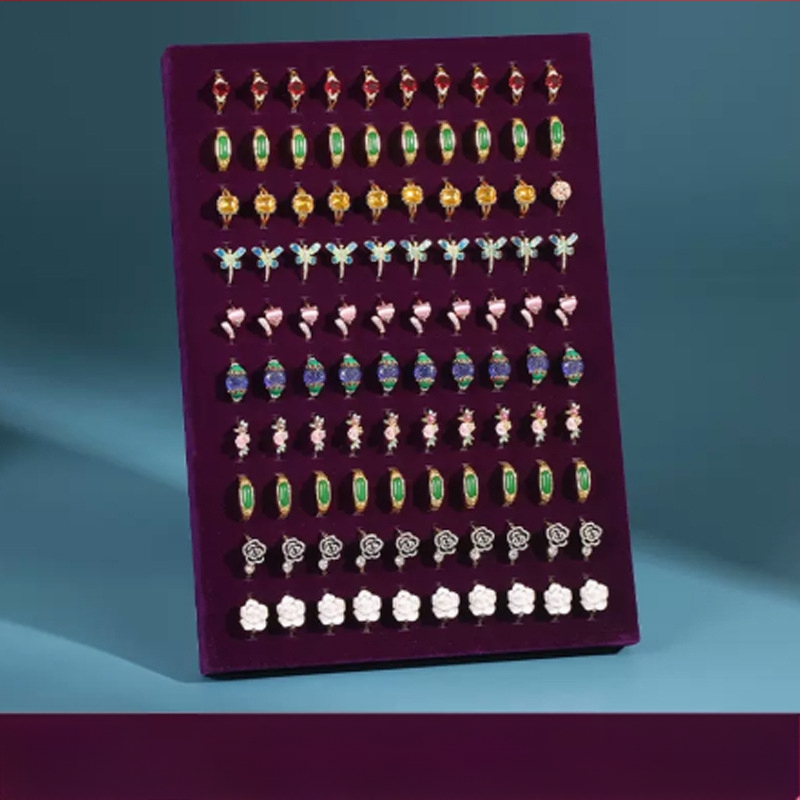 Divat kreatív képkeret gyűrűs kijelző állvány összecsukható állvány flanelette ékszertároló állvány kellékek