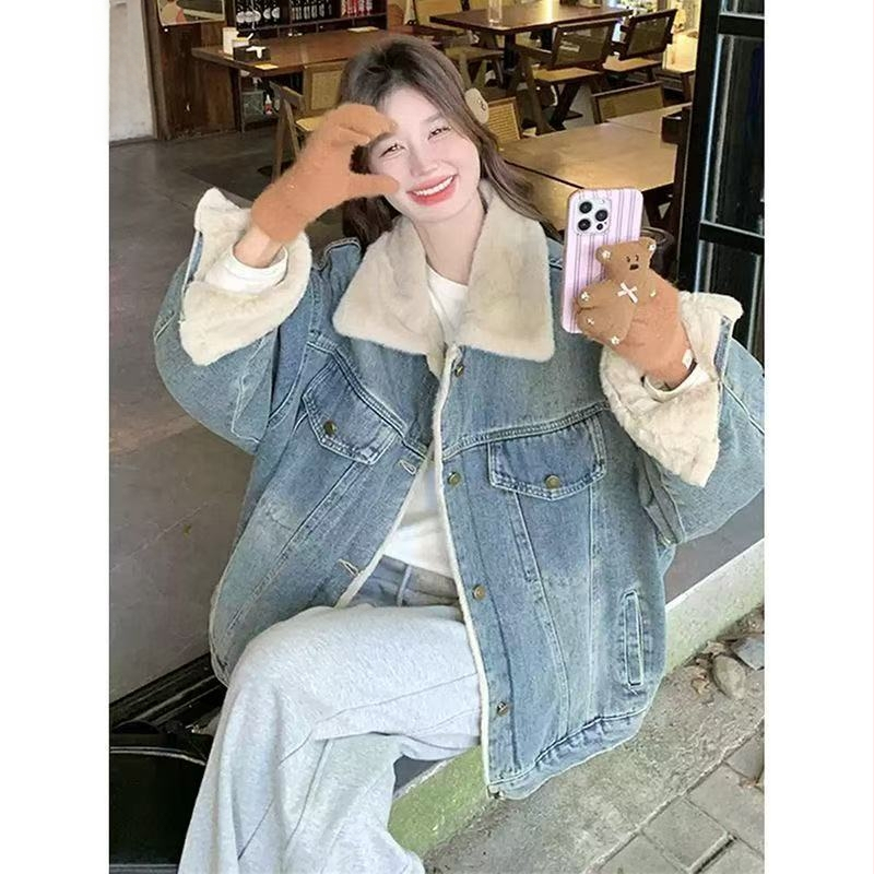 Gyapjúbéléssel ellátott, vastagított farmerkabát, pamuttal bélelt, téli, új, 2024-es téli koreai, laza, pamuttal bélelt ruhák, mindenhez illő, lezser felső.