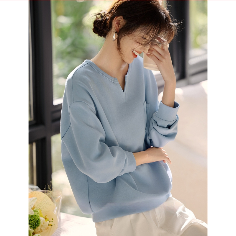 Zsebes Kontraszt Színű Vonaldizájn 2025 Tavaszi Kontraszt Színű Hímzett Vonal Kis V-nyakú Női Pulóver