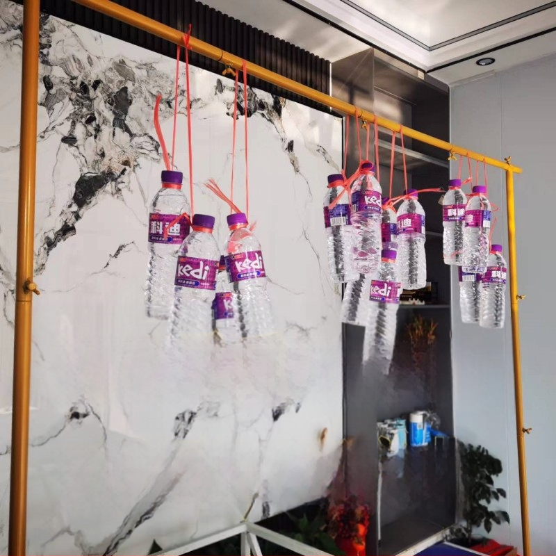 Didmeninė prekyba vestuvių rekvizitų fono dekoratyviniais stovais vestuvių zonos šventės vakarėlio balionų arkos darbalaukio laikiklio scenos išdėstymas