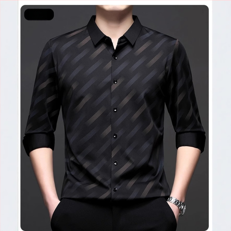 Varrás nélküli csíkos férfi ing, hosszú ujjú, új tavaszi és őszi üzleti lezser, drapé, vasalás nélküli ing, érett stílusú férfi ruházat