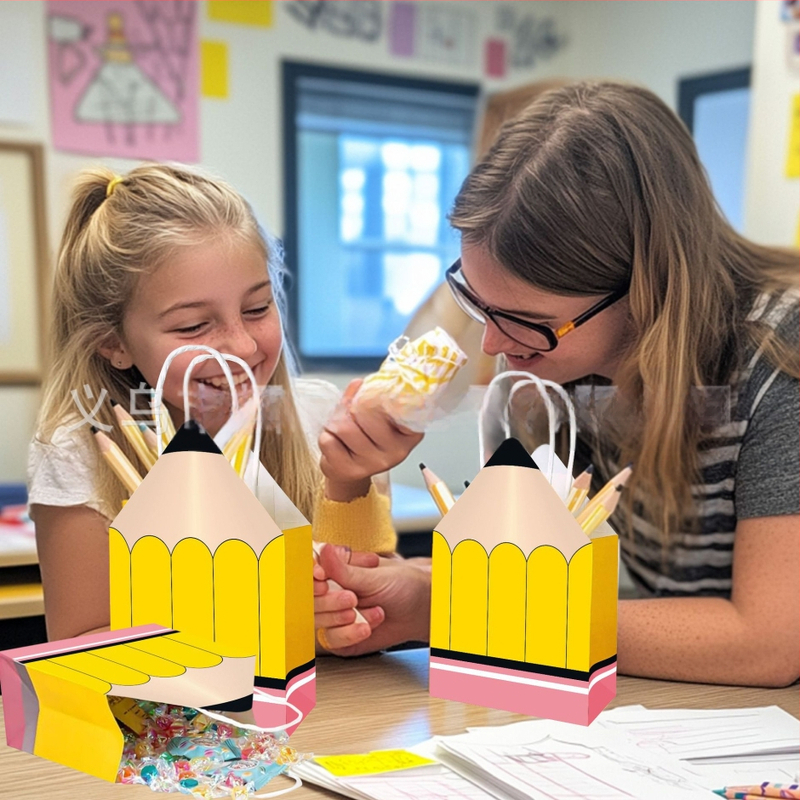 Készre szerelt iskolai szezonra való ceruzatáska kötél papírzacskó egyetemi parti ajándéktáska iskolai tanterem dekorációs papír