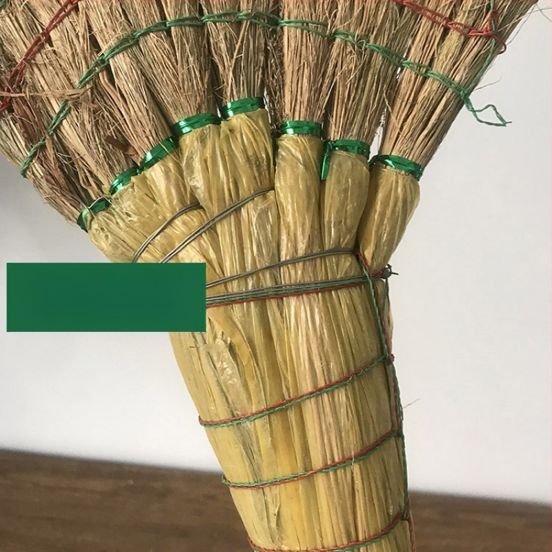 Grindų vidaus dulkių nendrinė šluota nendrinė plunksnų šluota namų apyvokos reikmenys vintažinė šluota plaukai šeima kūryba