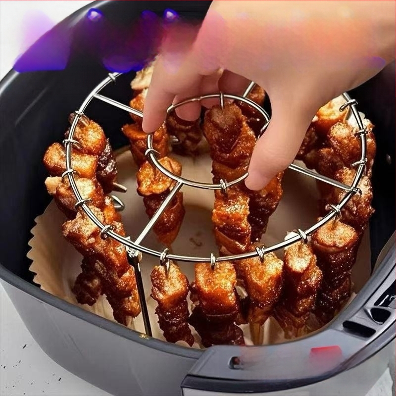 Grilli 36 varrast uue õhufritüüri, spetsiaalse grilliresti ja ümmarguse rippuva varrasterestiga koduköögiks ja õues kasutamiseks