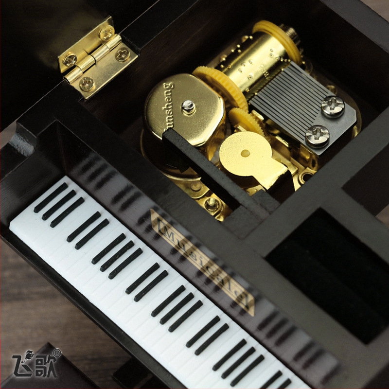 Feige simulācijas flīģeļa mūzikas kastīte koka spoles mūzikas kastīte radošas dāvanas mazas dāvanas vairumtirdzniecība pārrobežu