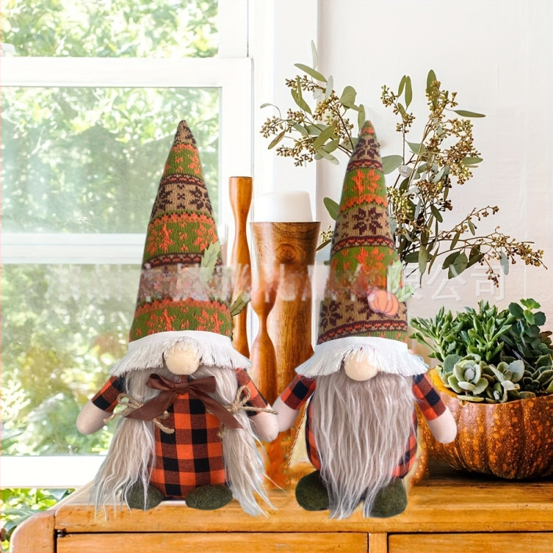 Naujos Padėkos dienos dekoracijos, megztos moliūgų kepurės, klevo lapas, Rudolfo lėlė, goblino papuošalai