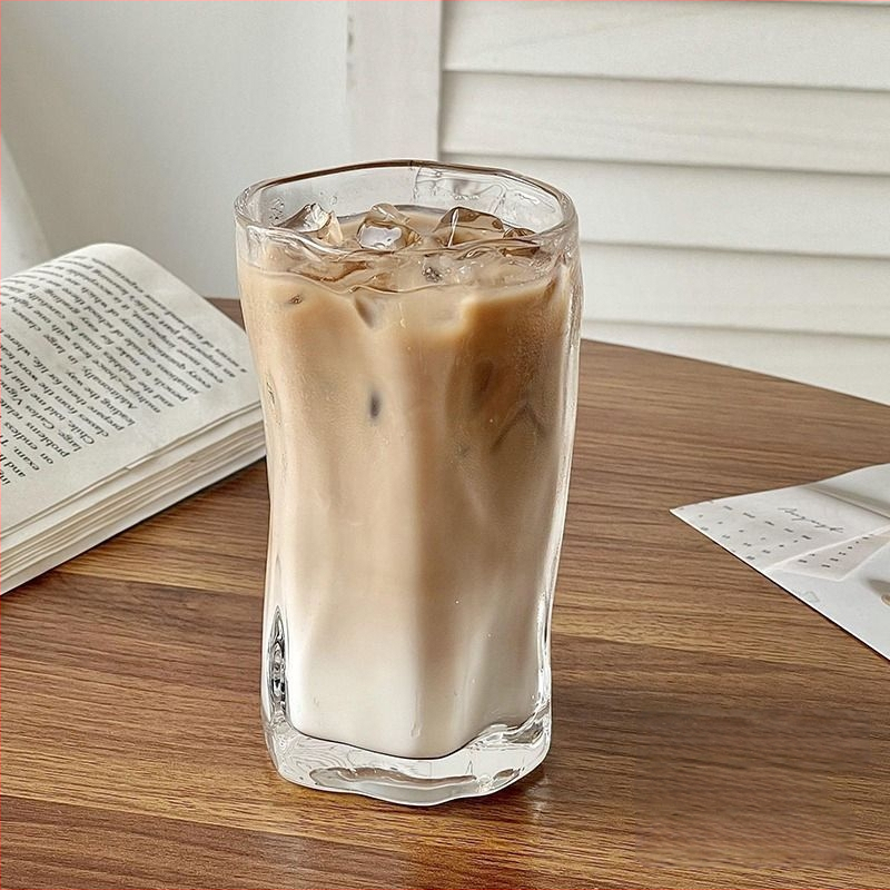 Netaisyklingo pasukimo puodelio stiliaus buitinis ledinis amerikietiškas kavos puodelis „Latte“ puodelis stiklinis vandens puodelis interneto įžymybių gėrimų puodelių didmeninė prekyba