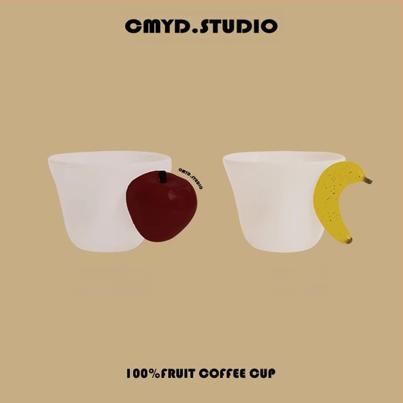 [1375 kolekcija] Obuolių ir bananų puodelis, bananas, obuolys, obuolių draugai, keraminis puodelis, kavos puodelis, gimtadienis, vyriškas