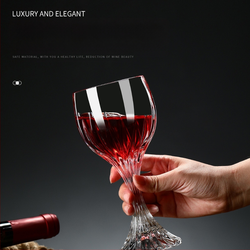 Kerge luksuslik kuldne veiniklaas Euroopa stiilis vintage kristallklaasist pokaal kinkekarbis kolimise kinkekarbis kristallveiniklaaside komplekt