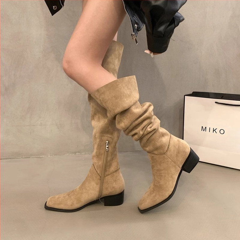 Lovagcsizma, bolyhos csizma, 2025 tavaszi és őszi új, szögletes orrú, vastag sarokú, rakott csizma, nyugati cowboy csizma, női csizma