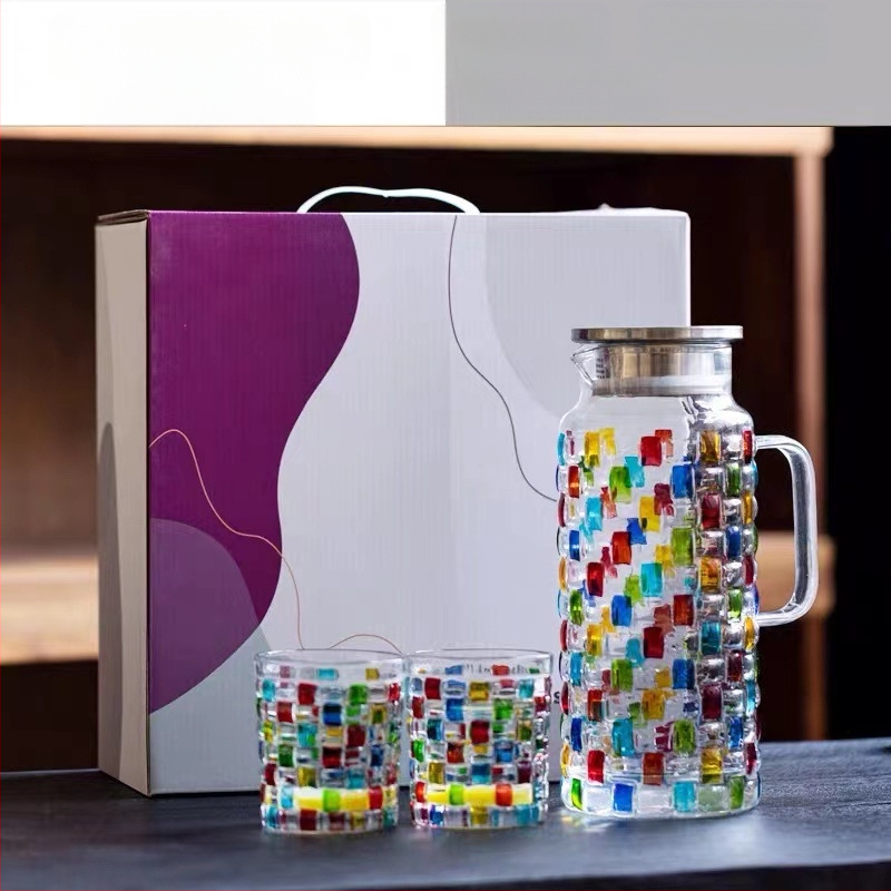 Šalto vandens butelis stiklinis, atsparus aukštai temperatūrai, didelės spalvos pakuotė šalto balto atviro vandens didelės talpos arbatos butelis šaldytuve buitinis vanduo puodelis