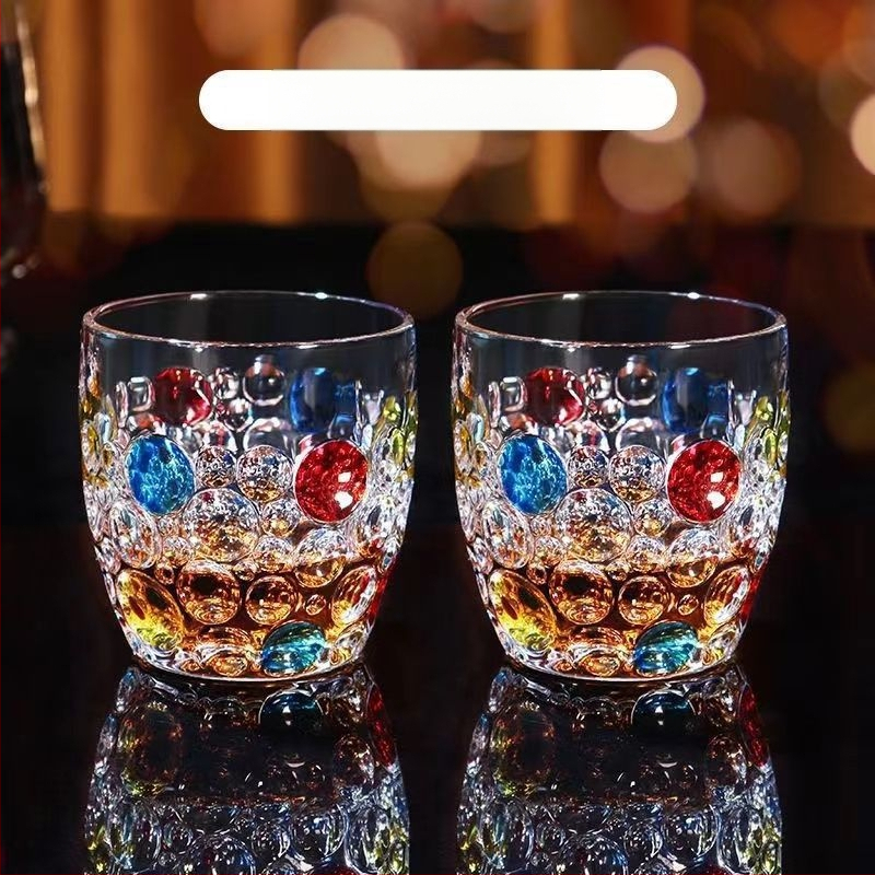 Nauja spalvota taškuota taurė, aukštos kokybės viskio taurė, užsienio vyno taurė, aukštos kokybės alaus taurė, vandens taurė, devynios