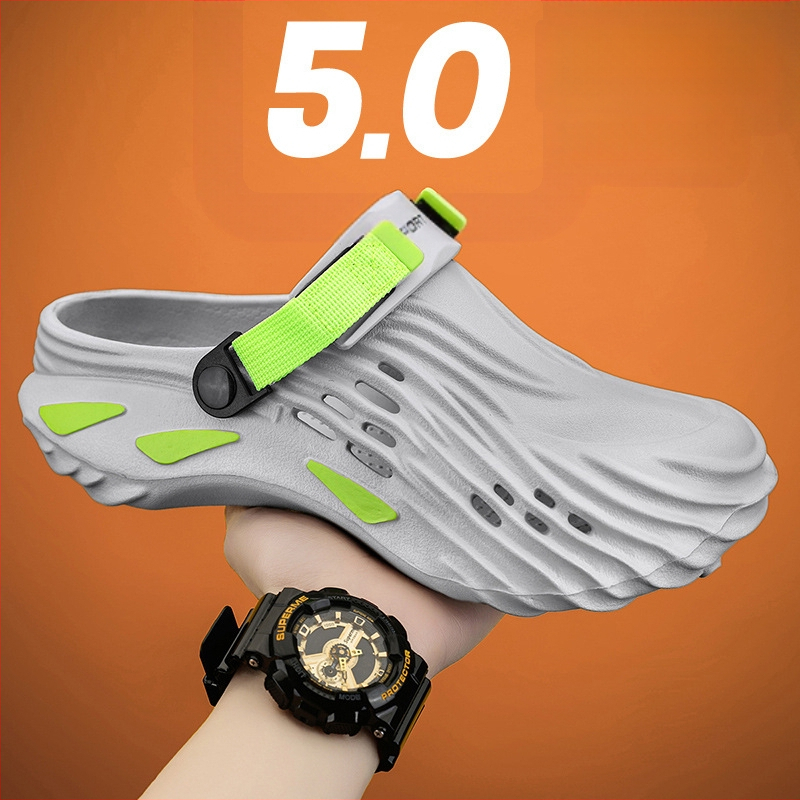 Határokon átnyúló nyári új könnyű klumpa, lélegző lábujj-lábujj nagy méretű strandcipők, alkalmi szandálok, férfi cipők